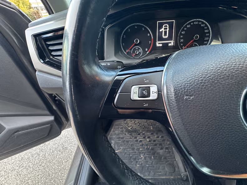 Volkswagen Polo - 14