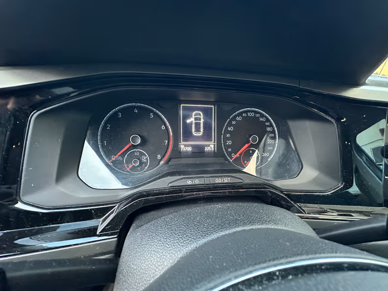 Volkswagen Polo - 16