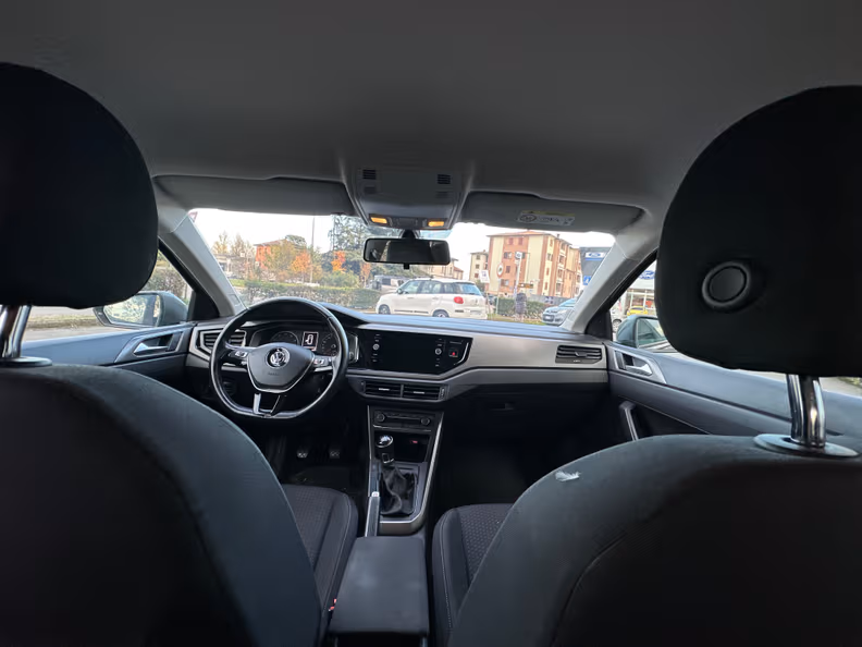 Volkswagen Polo - 18