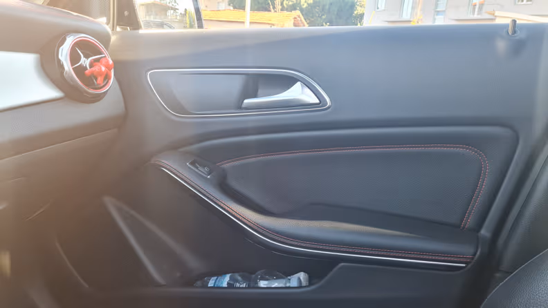 Mercedes-Benz GLA-Class - 28