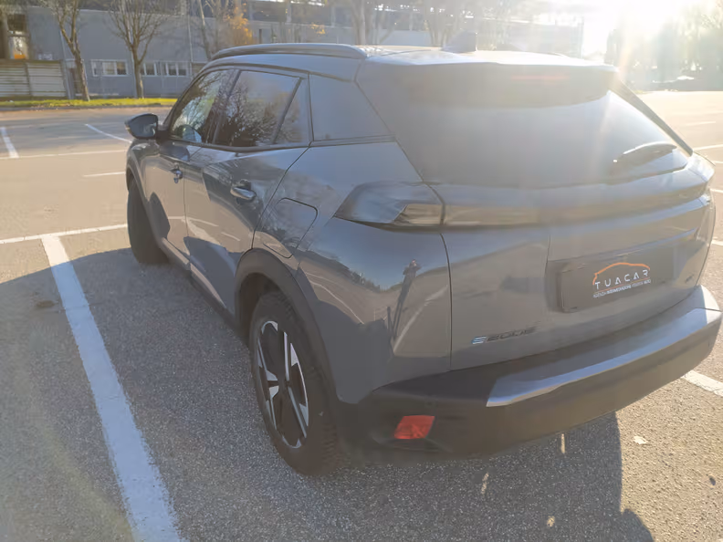 Peugeot 2008 - 19