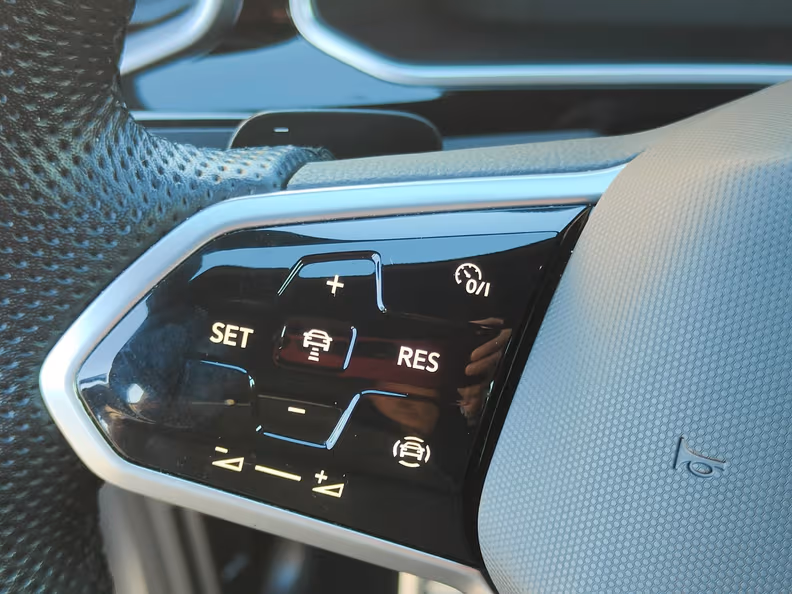 Volkswagen T-ROC - 16