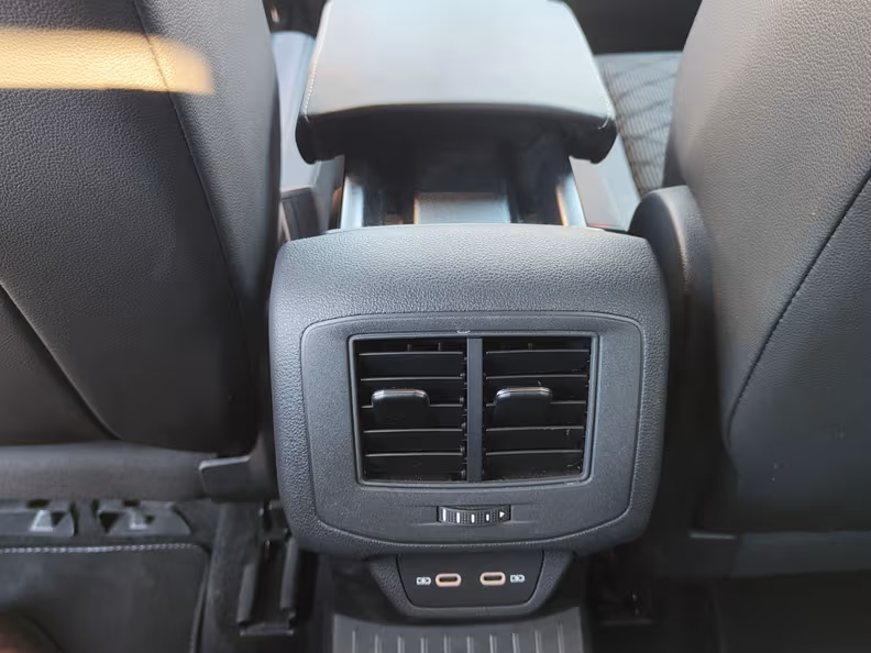 Volkswagen T-ROC - 25