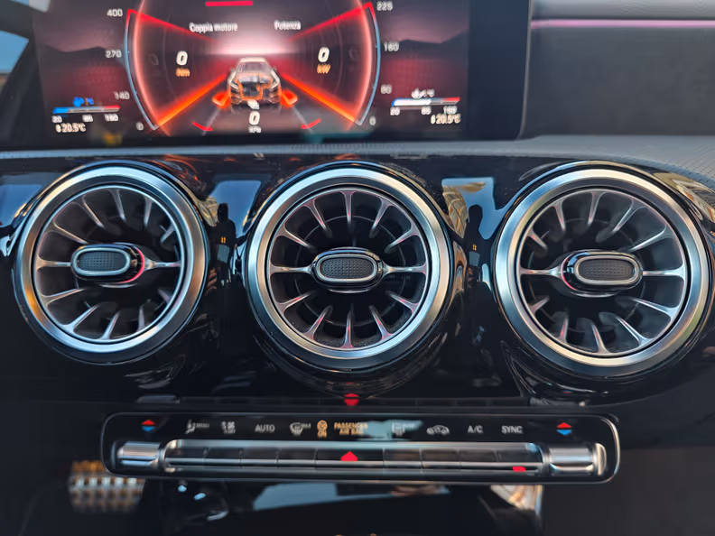 Mercedes-Benz A-Class - 16