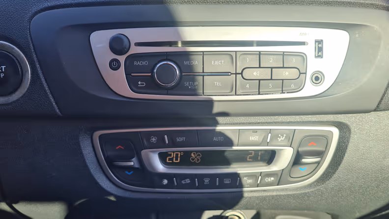 Renault Scénic - 22