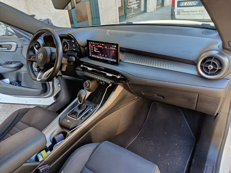 Alfa Romeo Tonale - 24