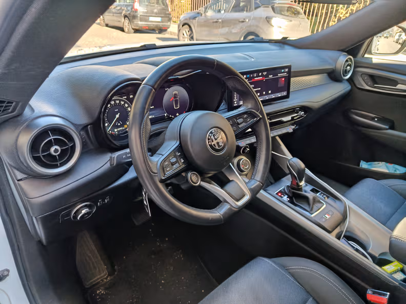 Alfa Romeo Tonale - 8