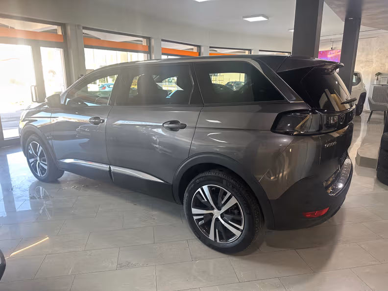 Peugeot 5008 - 2