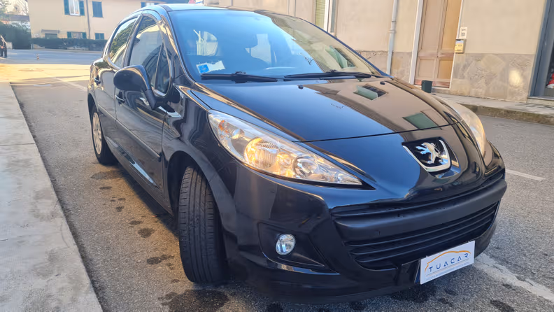 Peugeot 207 - 2