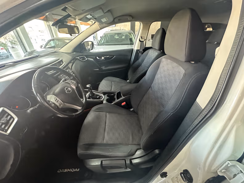 Nissan Qashqai - 10