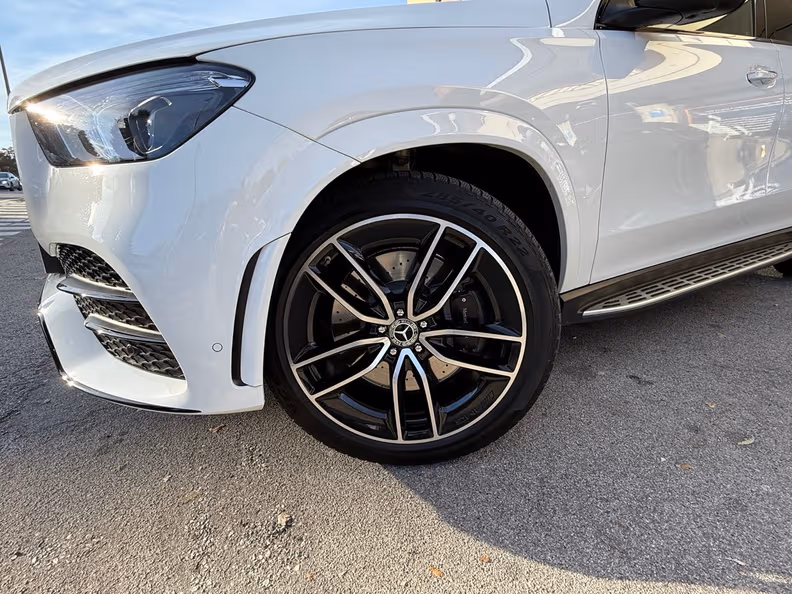 Mercedes-Benz GLE-Class - 16