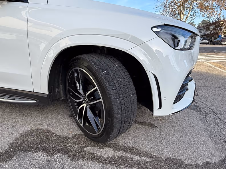 Mercedes-Benz GLE-Class - 19