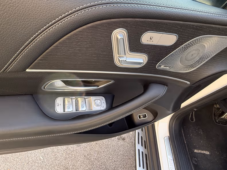 Mercedes-Benz GLE-Class - 23