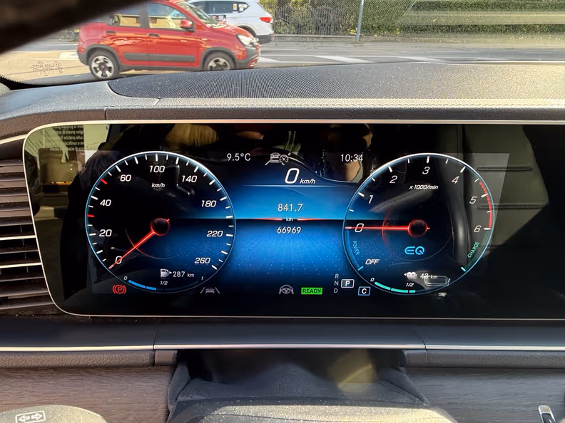 Mercedes-Benz GLE-Class - 30