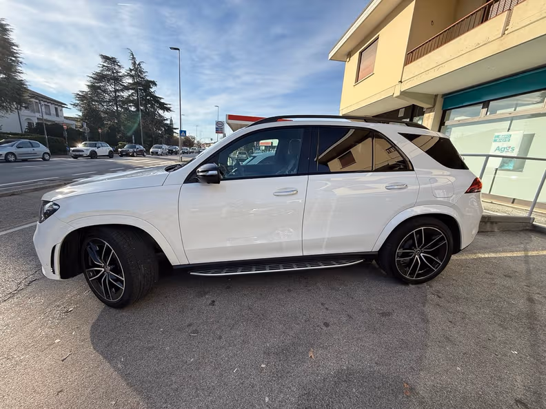 Mercedes-Benz GLE-Class - 14