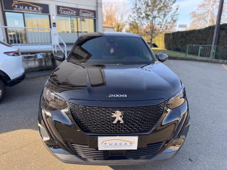 Peugeot 2008 - 8