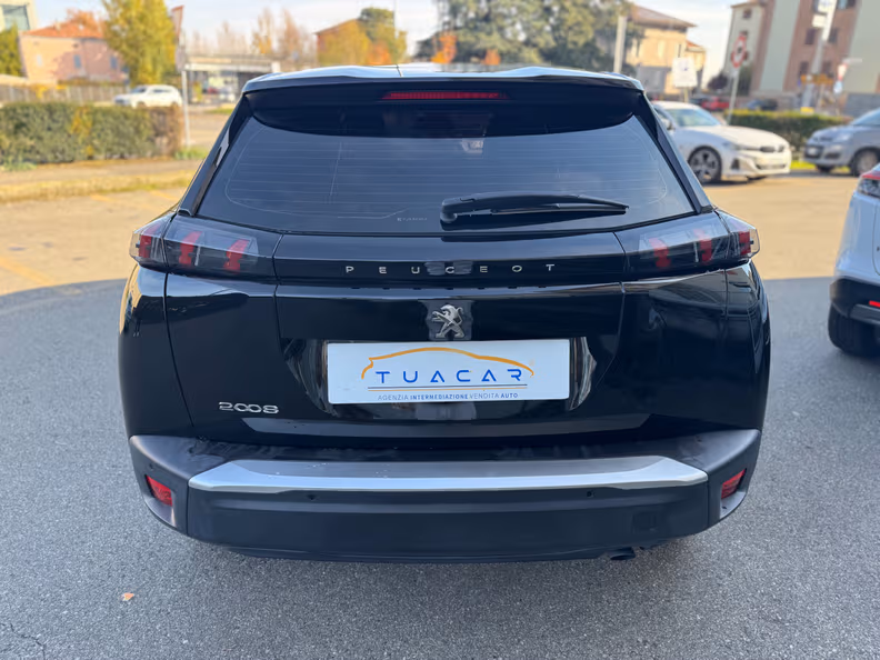 Peugeot 2008 - 4