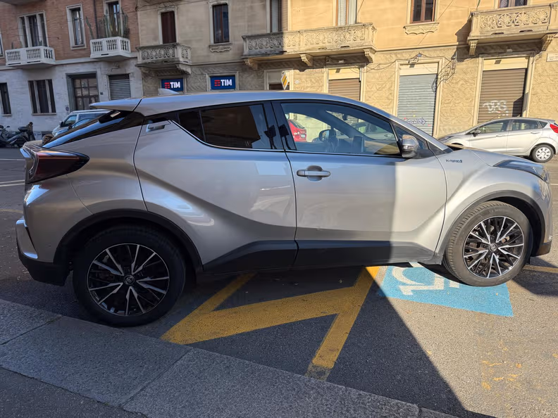Toyota C-HR - 8