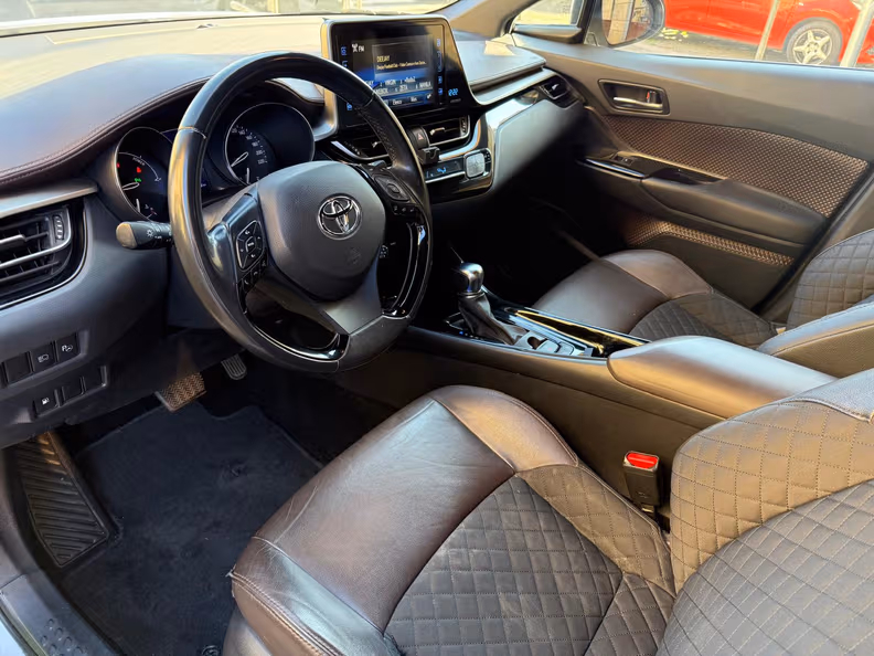 Toyota C-HR - 22