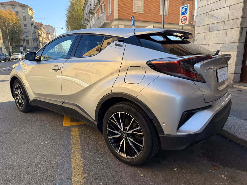 Toyota C-HR - 5