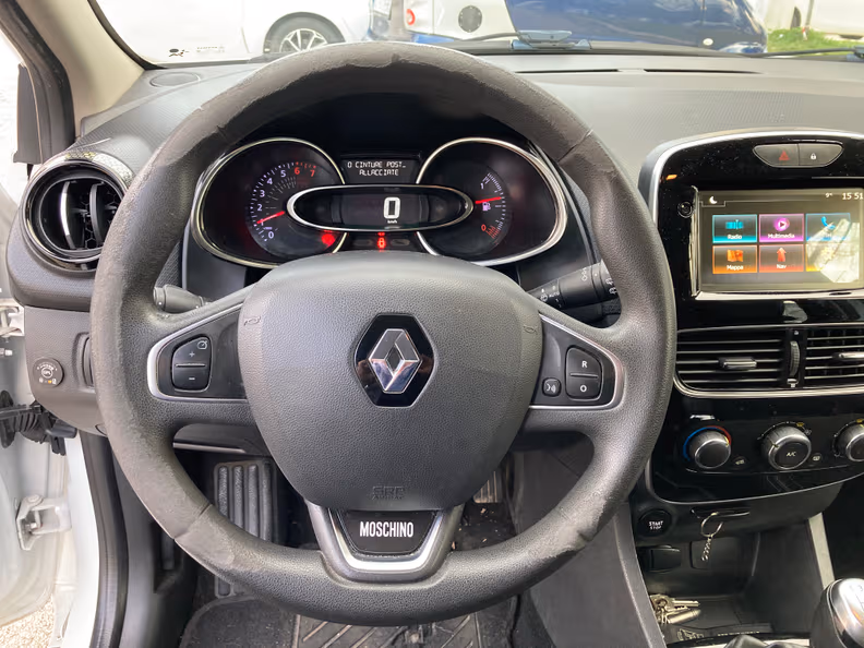 Renault Clio - 35