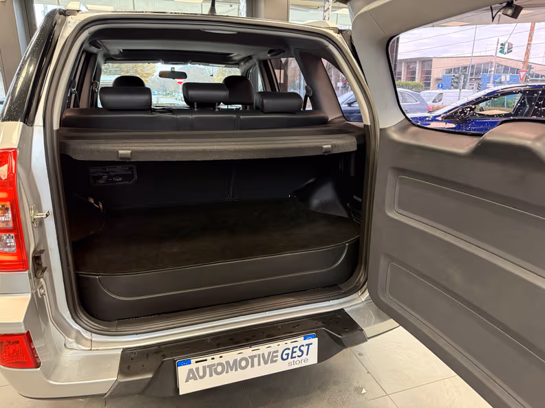 Dr automobiles DR5 - 9