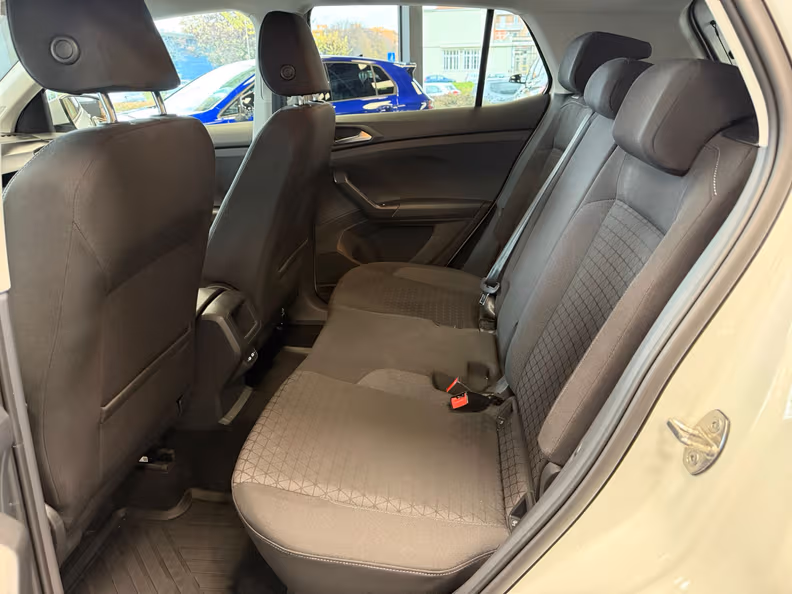 Volkswagen T-Cross - 10