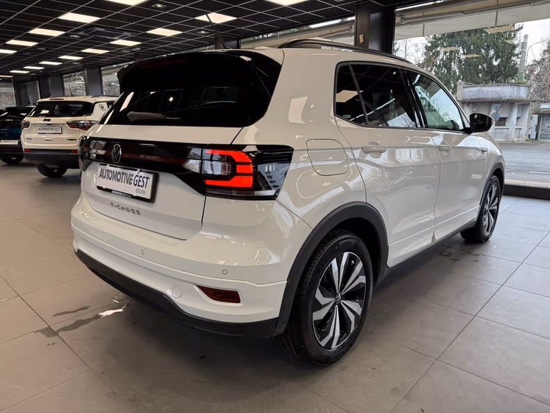 Volkswagen T-Cross - 4
