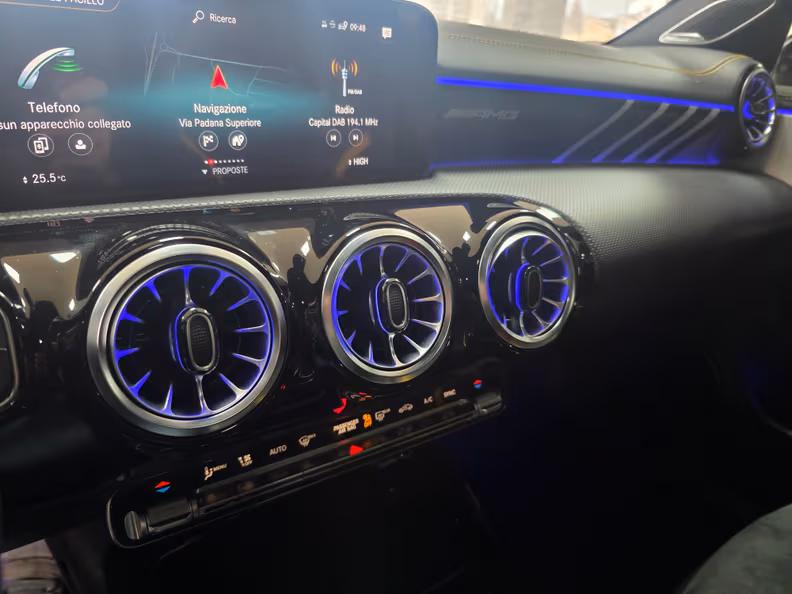 Mercedes-Benz CLA-Class - 15