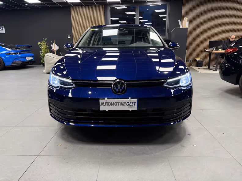 Volkswagen Golf - 5