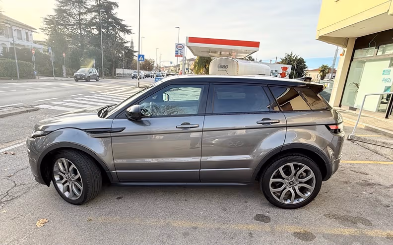 Land Rover Range Rover Evoque - 16