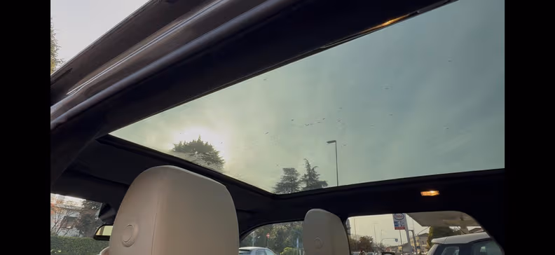 Land Rover Range Rover Evoque - 51