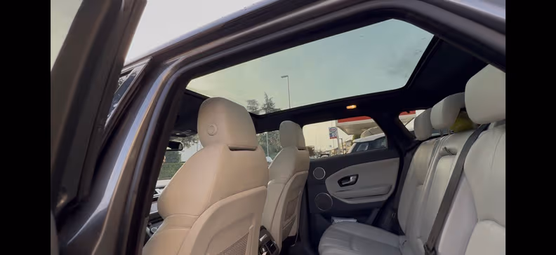 Land Rover Range Rover Evoque - 58