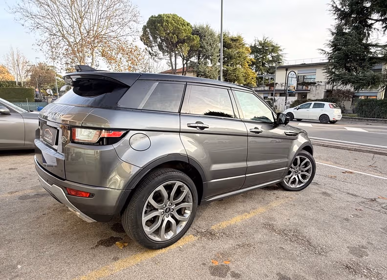 Land Rover Range Rover Evoque - 11