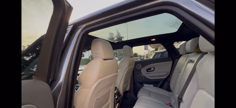 Land Rover Range Rover Evoque - 45