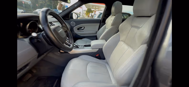 Land Rover Range Rover Evoque - 26