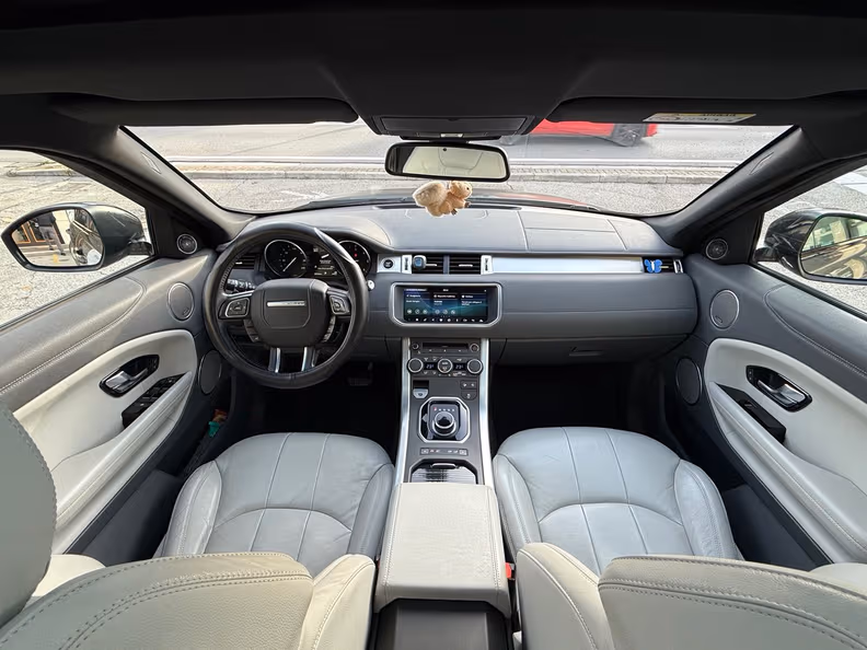 Land Rover Range Rover Evoque - 29