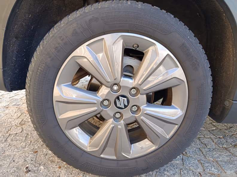 Suzuki Vitara / e Vitara - 7