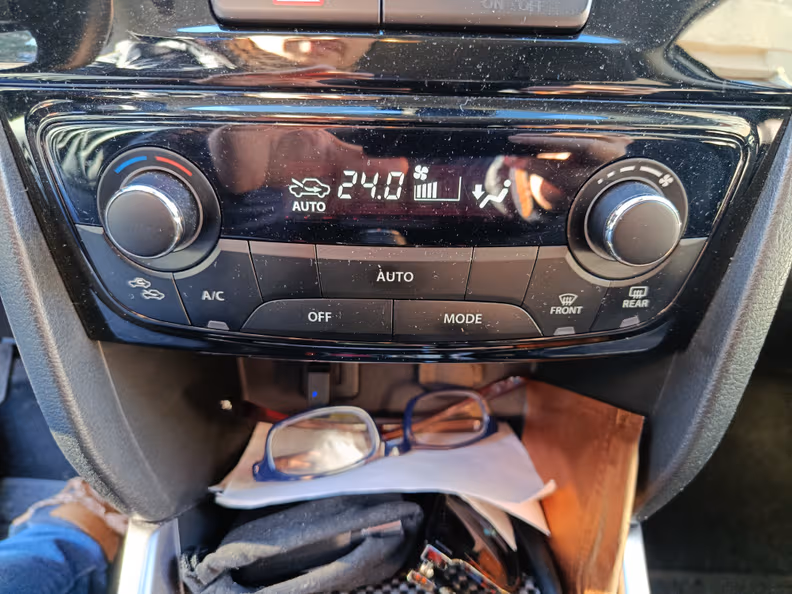 Suzuki Vitara / e Vitara - 21