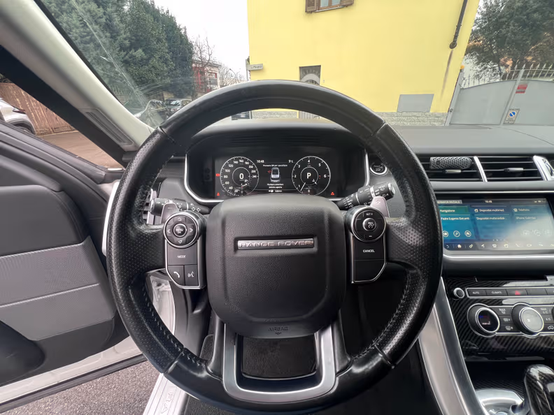 Land Rover Range Rover Sport - 11