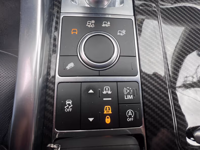 Land Rover Range Rover Sport - 16