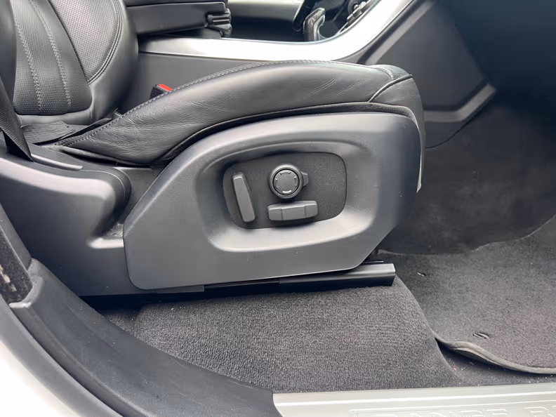 Land Rover Range Rover Sport - 33