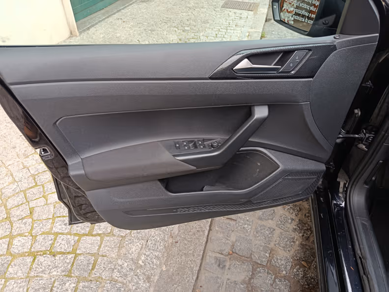 Volkswagen Polo - 34