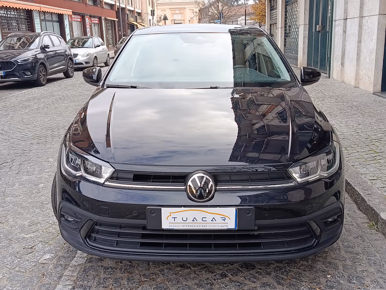 Volkswagen Polo - 2