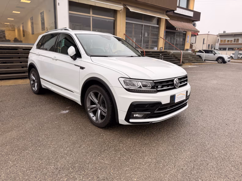 Volkswagen Tiguan - 7