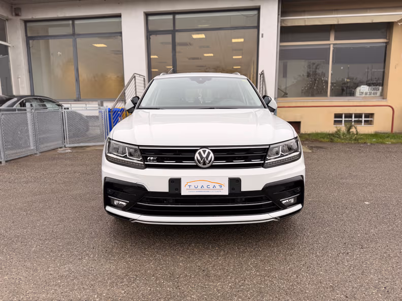 Volkswagen Tiguan - 8