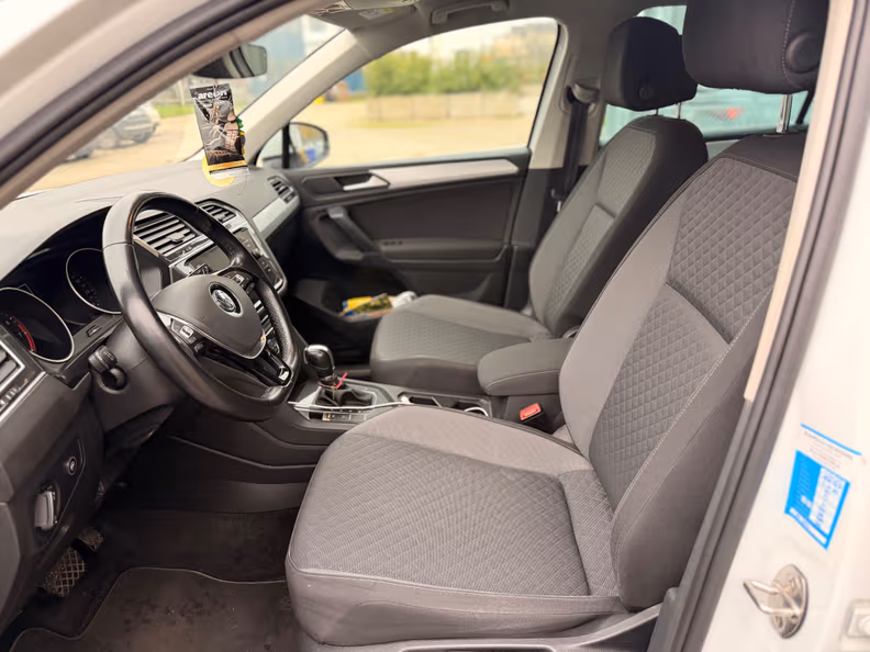 Volkswagen Tiguan - 15