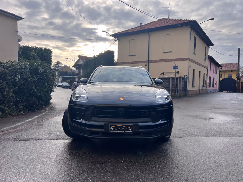 Porsche Macan - 2