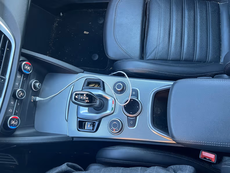 Alfa Romeo Stelvio - 15