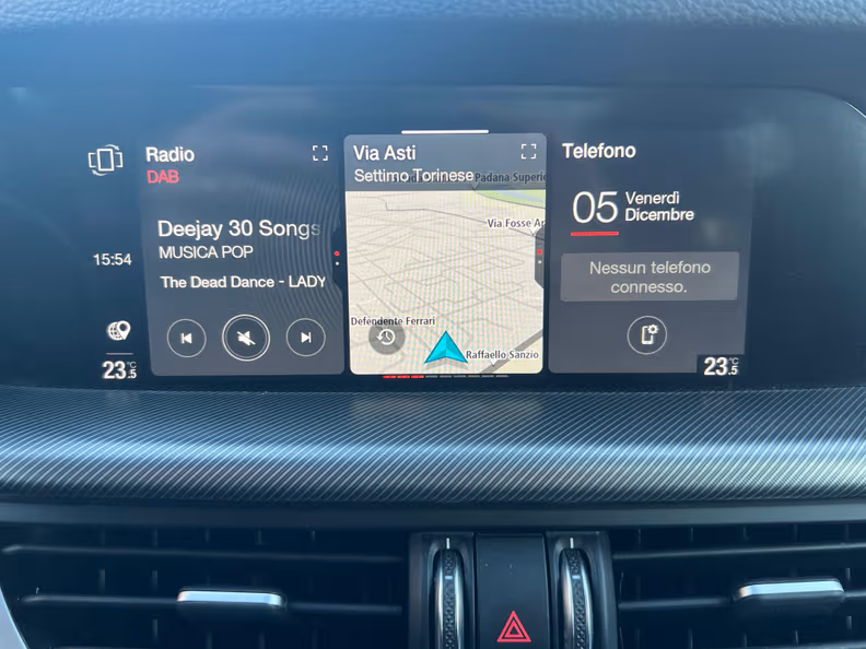 Alfa Romeo Stelvio - 14